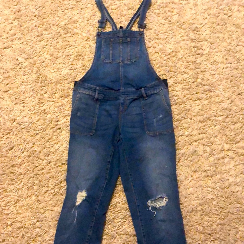 (3 for $35) Maternity overalls size medium